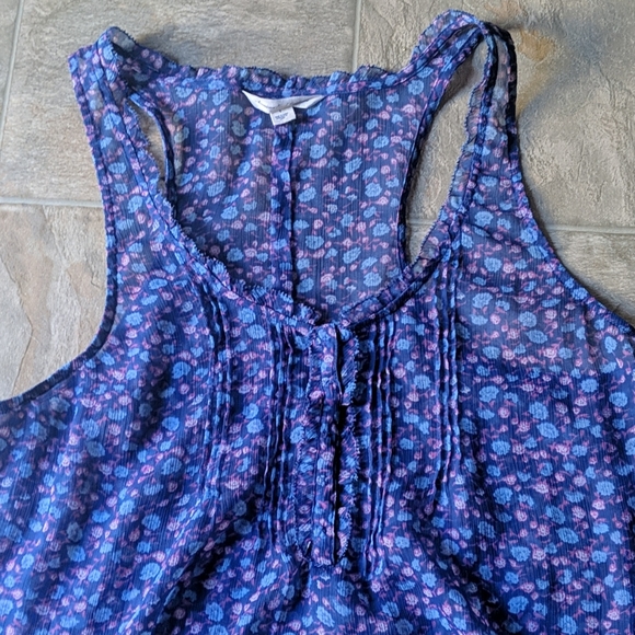 Beautiful H&M Tank Top- Size 4 - Picture 3 of 4